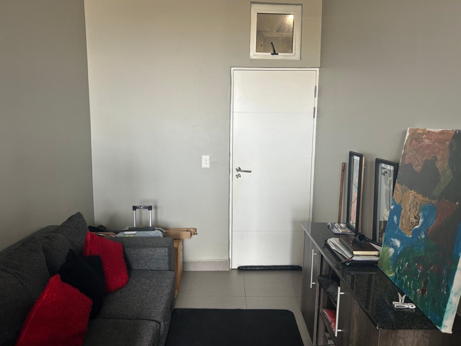 To Let 1 Bedroom Property for Rent in Quigney Eastern Cape